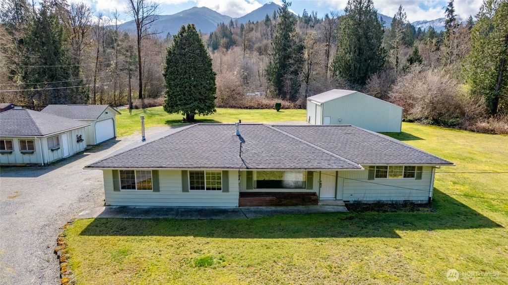 45504 Concrete Sauk Valley Road, Concrete, WA 98237