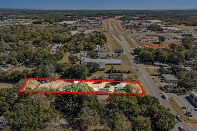 5674 Nevius Road, Mobile, AL 36619