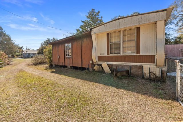 5674 Nevius Road, Mobile, AL 36619