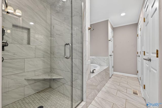 2710 Hilltop Circle, Gadsden, AL 35904