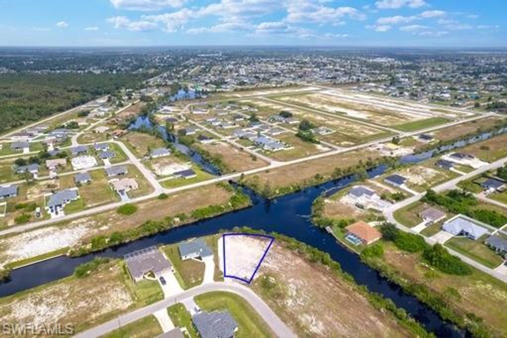 930 NE 43rd TER, CAPE CORAL, FL 33909 — photo 4