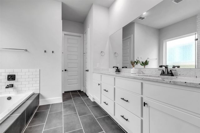 9219 Trimble Landing Drive, Tomball, TX 77375