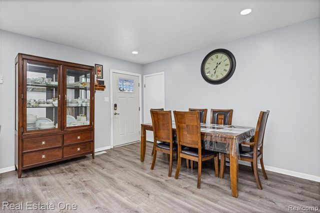 8335 Bernice, Center Line, MI 48015