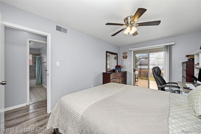 8335 Bernice, Center Line, MI 48015
