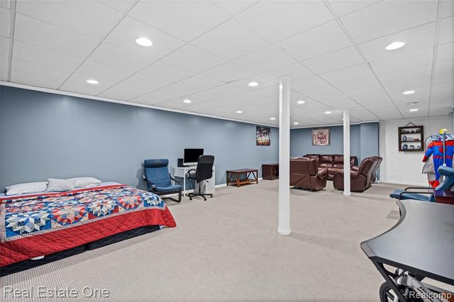 8335 Bernice, Center Line, MI 48015