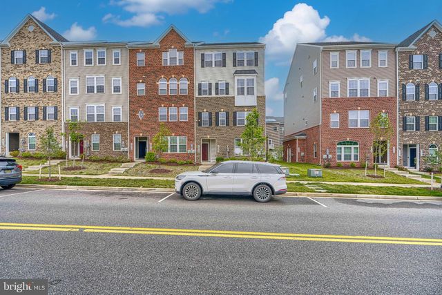10720 PRESIDENTIAL PKWY, Upper Marlboro, MD 20772