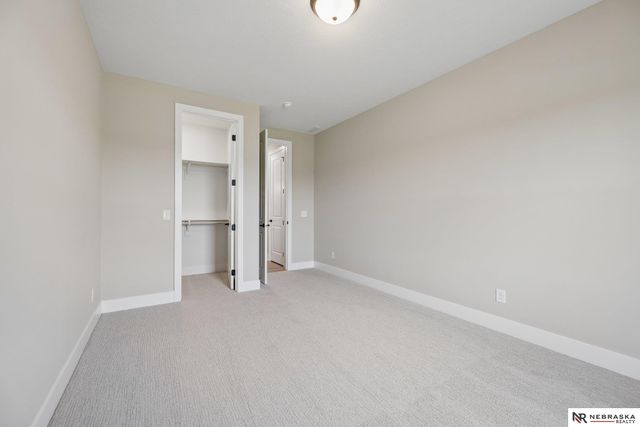 3812 Prairie Breeze Road, Lincoln, NE 68516