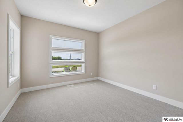 3812 Prairie Breeze Road, Lincoln, NE 68516