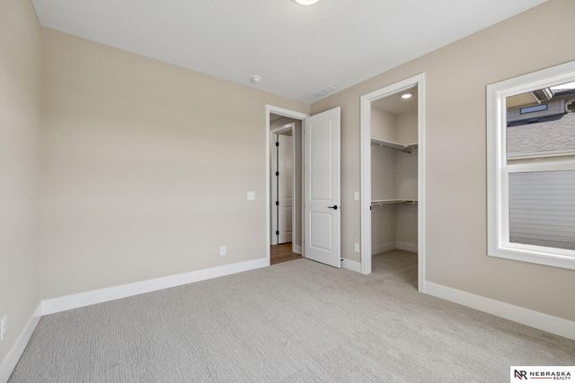 3812 Prairie Breeze Road, Lincoln, NE 68516