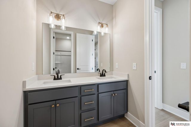 3812 Prairie Breeze Road, Lincoln, NE 68516