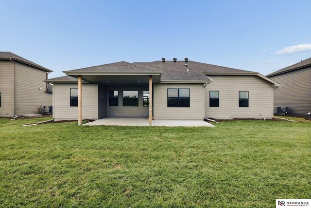 3812 Prairie Breeze Road, Lincoln, NE 68516