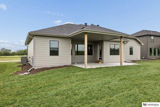 3812 Prairie Breeze Road, Lincoln, NE 68516