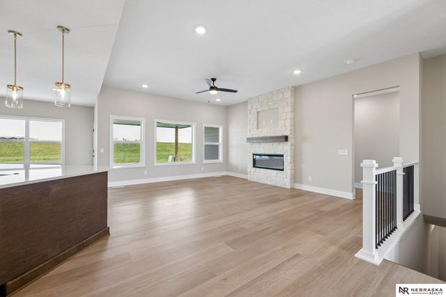 3812 Prairie Breeze Road, Lincoln, NE 68516