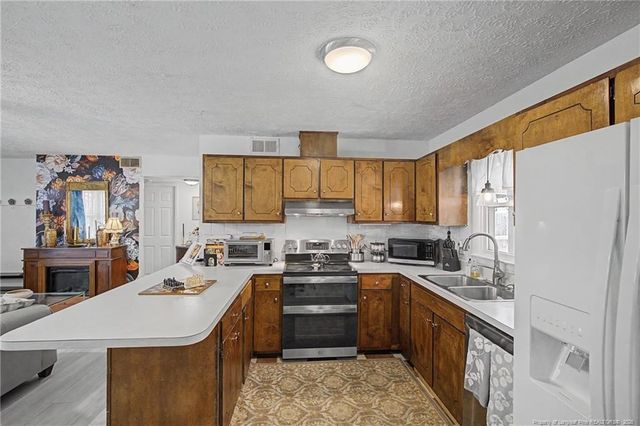 6328 Rustic Ridge, Hope Mills, NC 28348