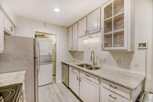 1825 Kendall Street 213, Lakewood, CO 80214