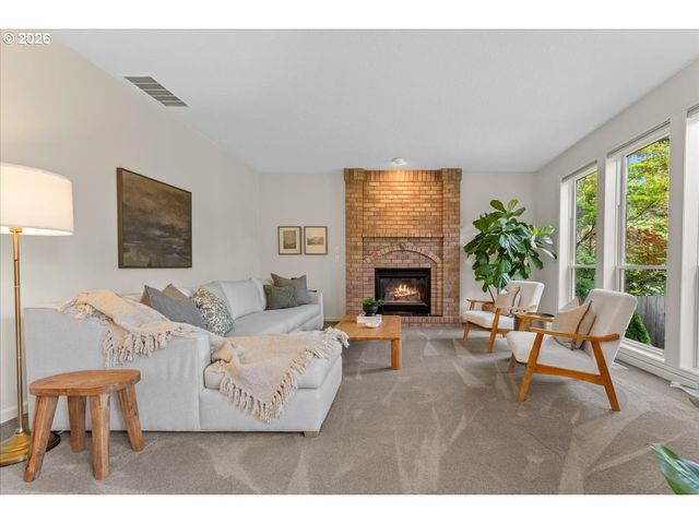 1625 CARRIAGE Way, West Linn, OR 97068