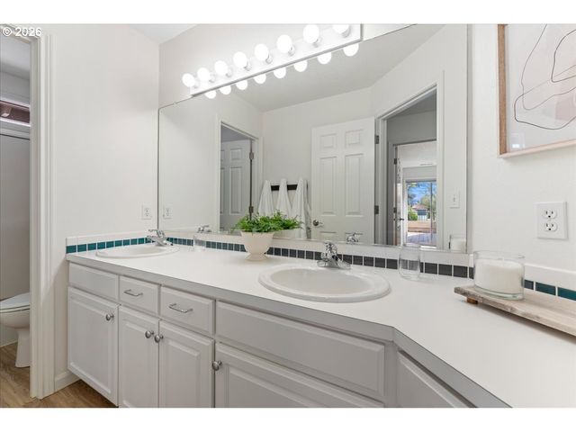 1625 CARRIAGE Way, West Linn, OR 97068