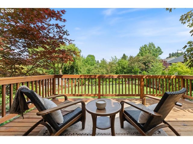 1625 CARRIAGE Way, West Linn, OR 97068