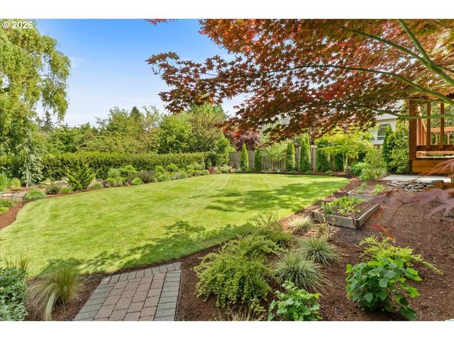 1625 CARRIAGE Way, West Linn, OR 97068