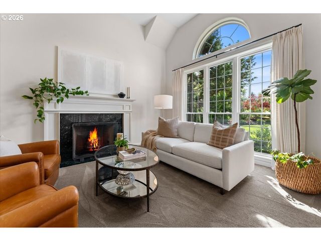 1625 CARRIAGE Way, West Linn, OR 97068