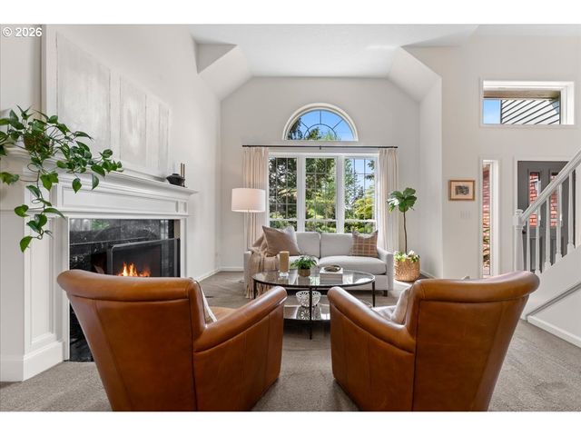 1625 CARRIAGE Way, West Linn, OR 97068