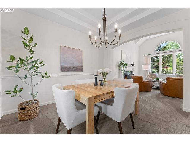 1625 CARRIAGE Way, West Linn, OR 97068