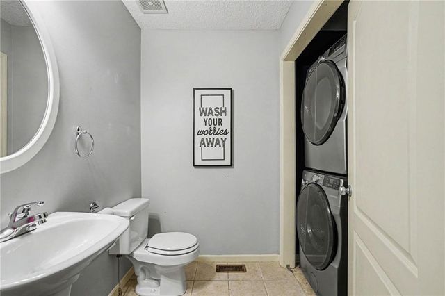 703 E 109th Street, Kansas City, MO 64131