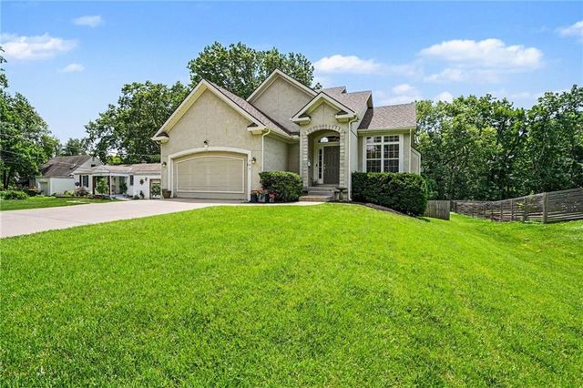 703 E 109th Street, Kansas City, MO 64131