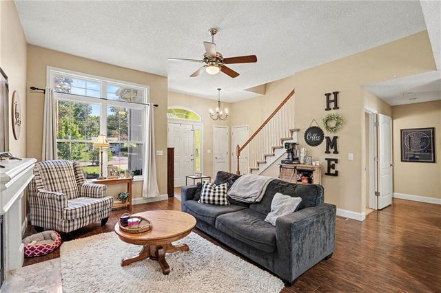 703 E 109th Street, Kansas City, MO 64131