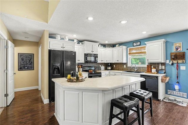 703 E 109th Street, Kansas City, MO 64131