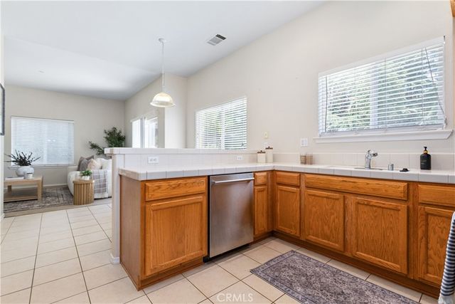 145 Via Camelia, Paso Robles, CA 93446