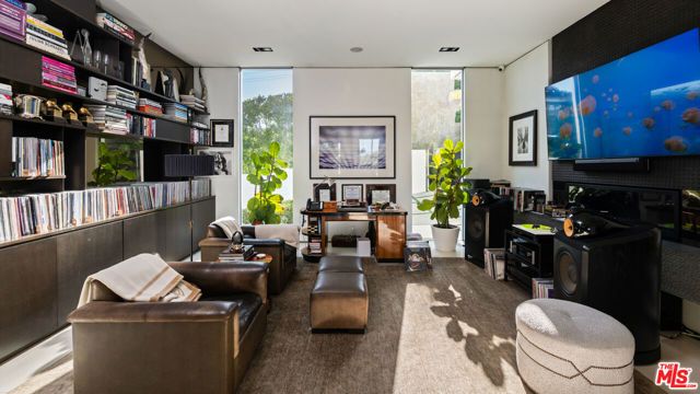1740 Bel Air Road, Los Angeles, CA 90077