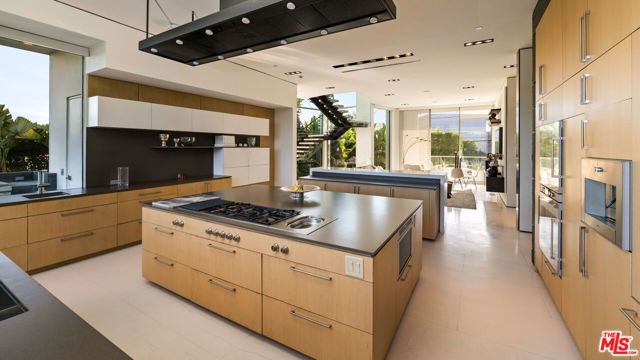 1740 Bel Air Road, Los Angeles, CA 90077