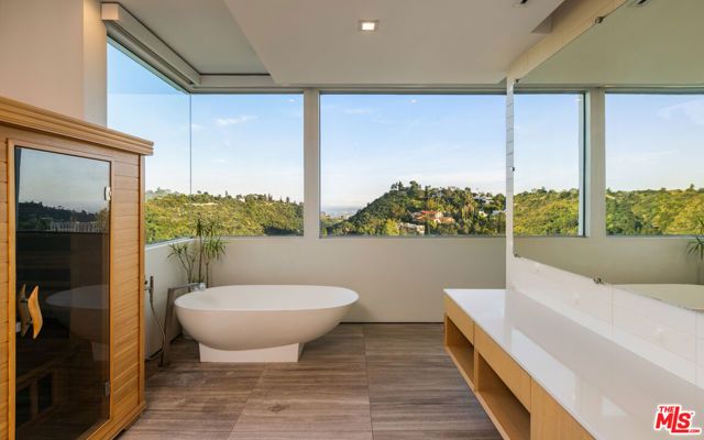 1740 Bel Air Road, Los Angeles, CA 90077