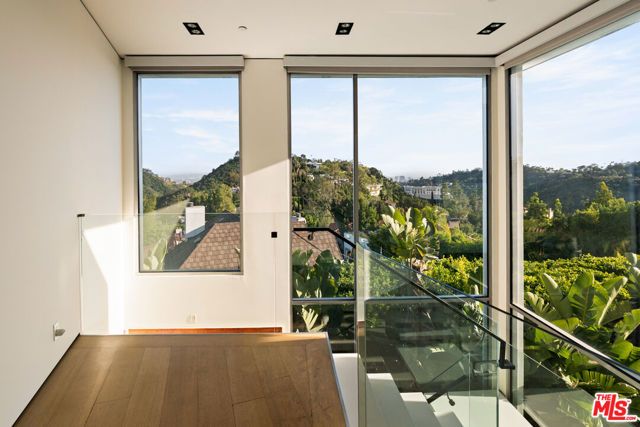 1740 Bel Air Road, Los Angeles, CA 90077