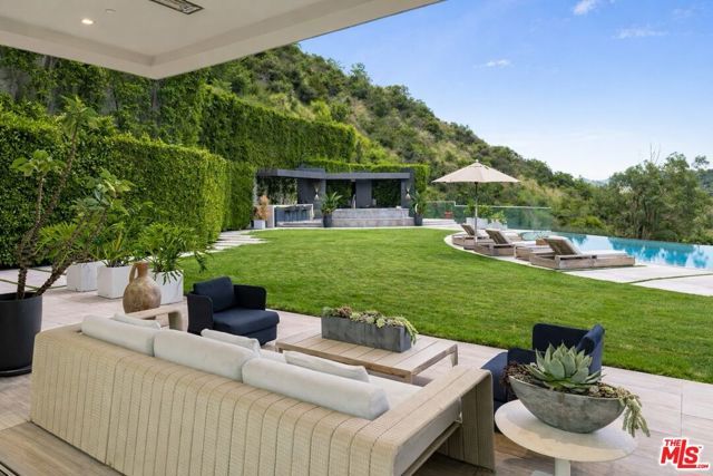 1740 Bel Air Road, Los Angeles, CA 90077