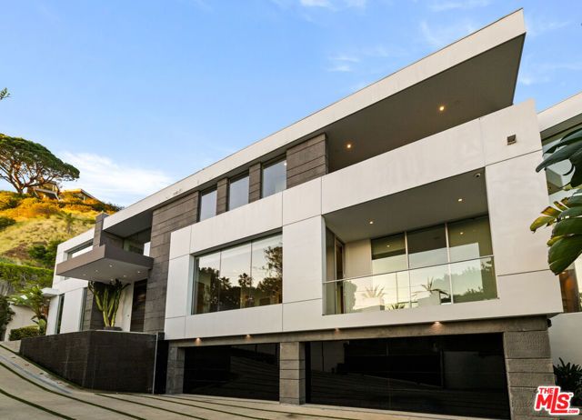 1740 Bel Air Road, Los Angeles, CA 90077