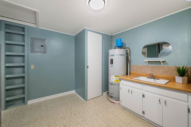 411 Birch Ave, Richland, WA 99352