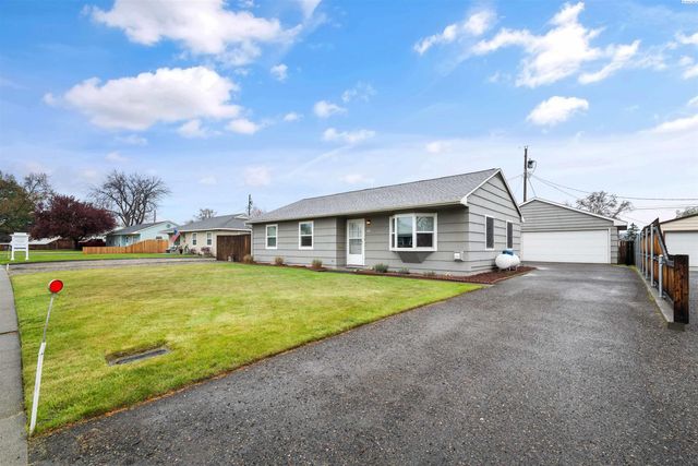 411 Birch Ave, Richland, WA 99352