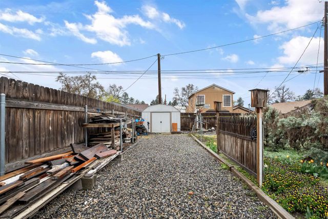 411 Birch Ave, Richland, WA 99352