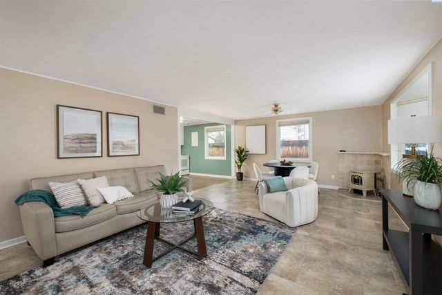 411 Birch Ave, Richland, WA 99352