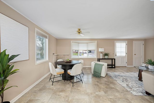 411 Birch Ave, Richland, WA 99352