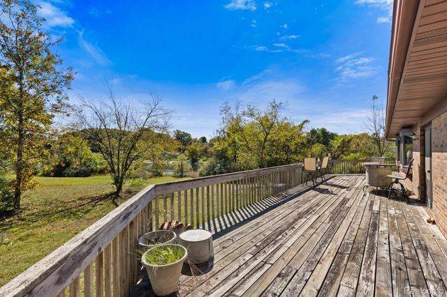 15281 US 12 Highway, Woodstock Township, MI 49253