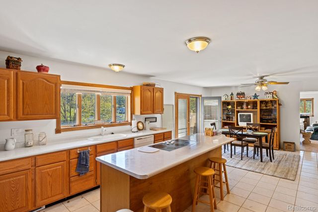 15281 US 12 Highway, Woodstock Township, MI 49253