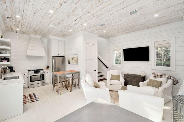 17 St Barts Bay, Destin, FL 32541