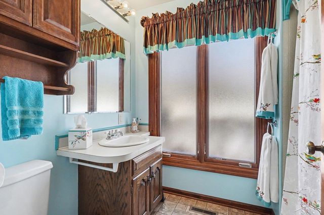 306 Eda Court, Essexville, MI 48732