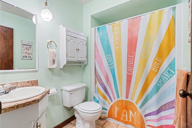 306 Eda Court, Essexville, MI 48732