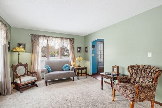 306 Eda Court, Essexville, MI 48732