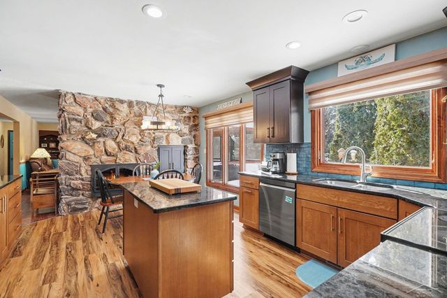 306 Eda Court, Essexville, MI 48732