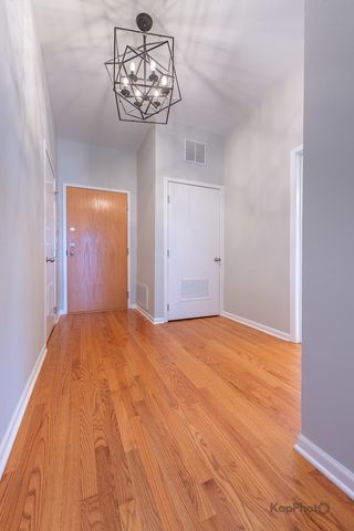 811 S Lytle Street 410, Chicago, IL 60607